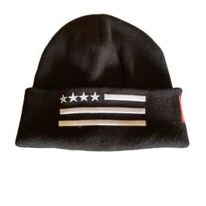 2/$15 Black beanie. O/S